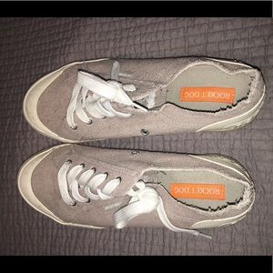 Rocket Dog classic distressed sneakers